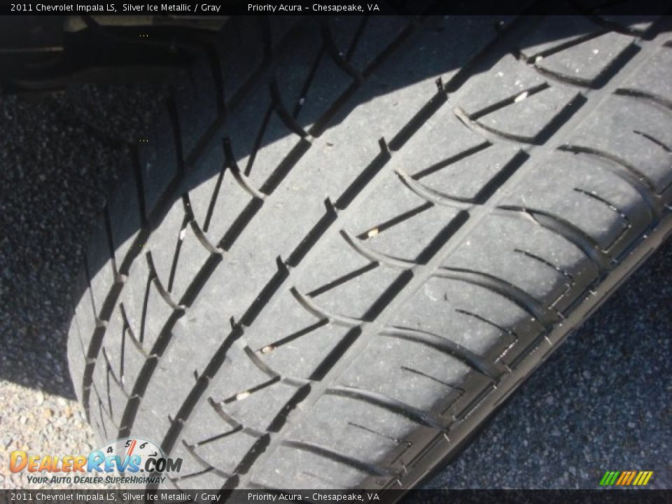 2011 Chevrolet Impala LS Silver Ice Metallic / Gray Photo #23