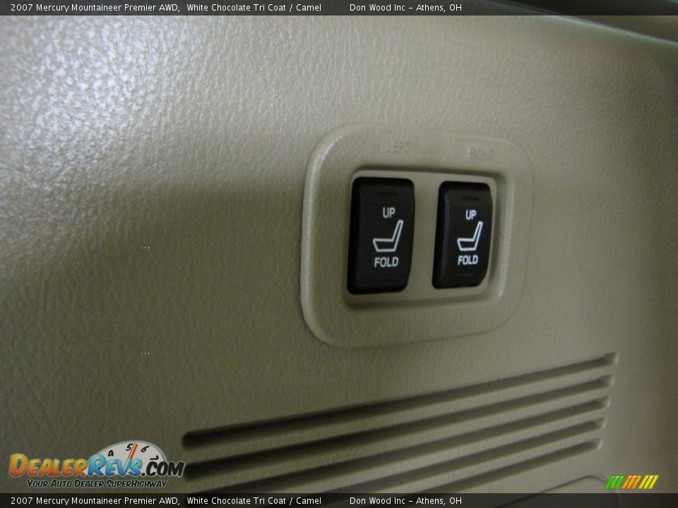 2007 Mercury Mountaineer Premier AWD White Chocolate Tri Coat / Camel Photo #6