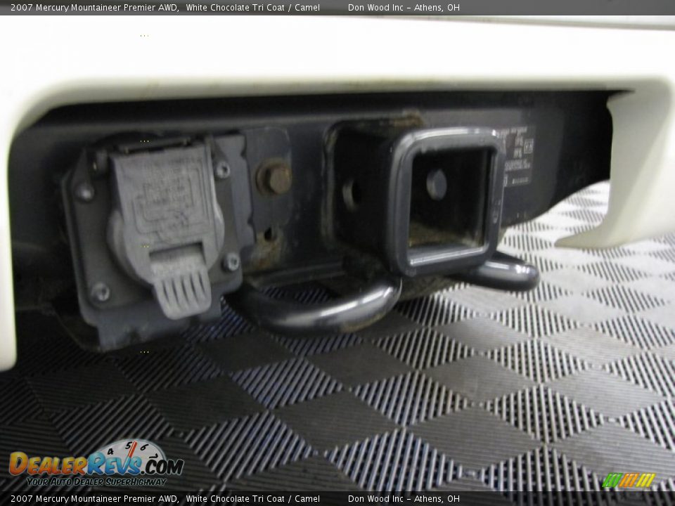 2007 Mercury Mountaineer Premier AWD White Chocolate Tri Coat / Camel Photo #7