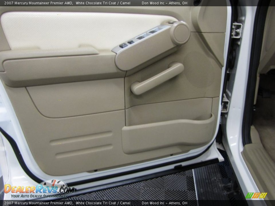 2007 Mercury Mountaineer Premier AWD White Chocolate Tri Coat / Camel Photo #15
