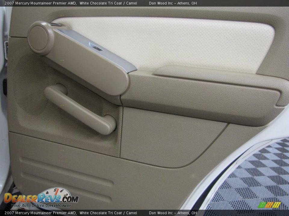 2007 Mercury Mountaineer Premier AWD White Chocolate Tri Coat / Camel Photo #19