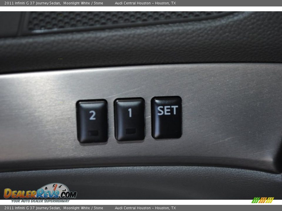 2011 Infiniti G 37 Journey Sedan Moonlight White / Stone Photo #11