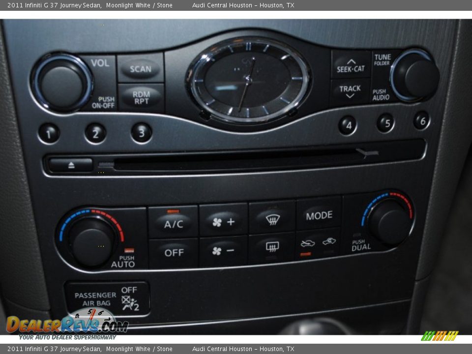 2011 Infiniti G 37 Journey Sedan Moonlight White / Stone Photo #30