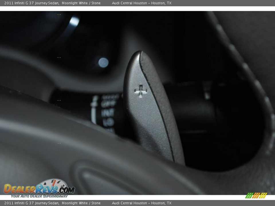 2011 Infiniti G 37 Journey Sedan Moonlight White / Stone Photo #33