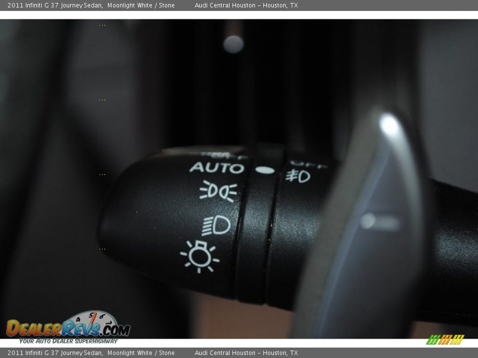 2011 Infiniti G 37 Journey Sedan Moonlight White / Stone Photo #35
