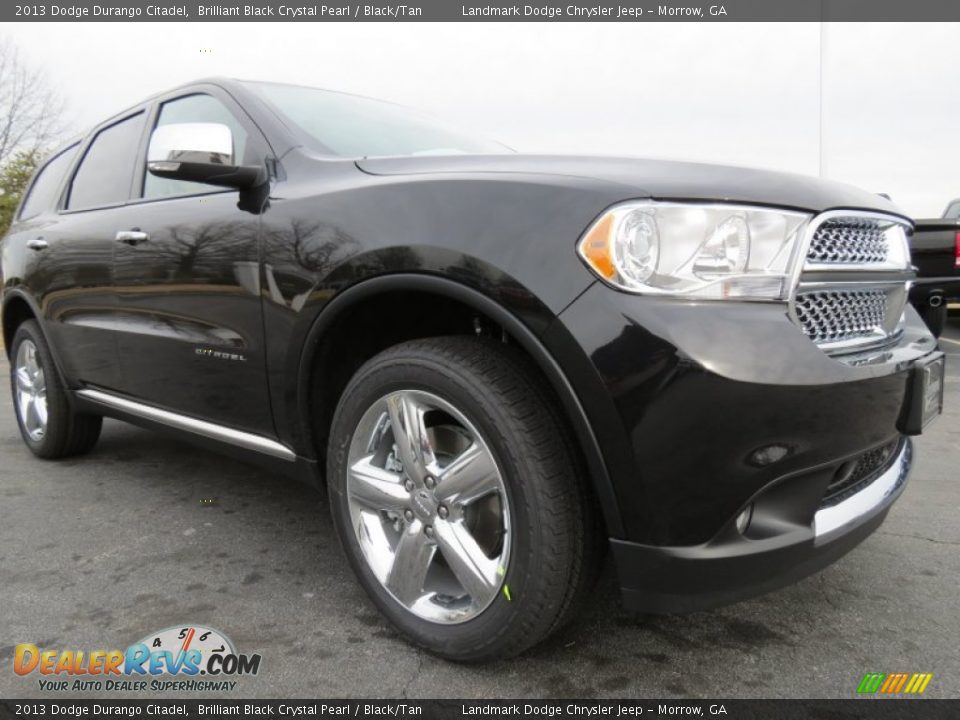 Front 3/4 View of 2013 Dodge Durango Citadel Photo #4
