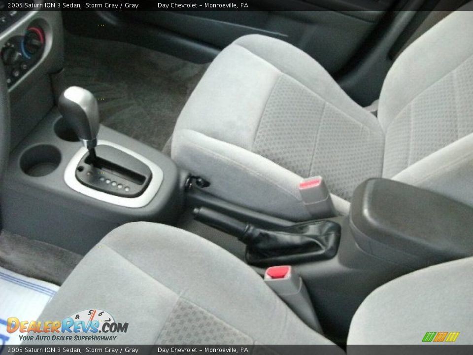 2005 Saturn ION 3 Sedan Storm Gray / Gray Photo #10