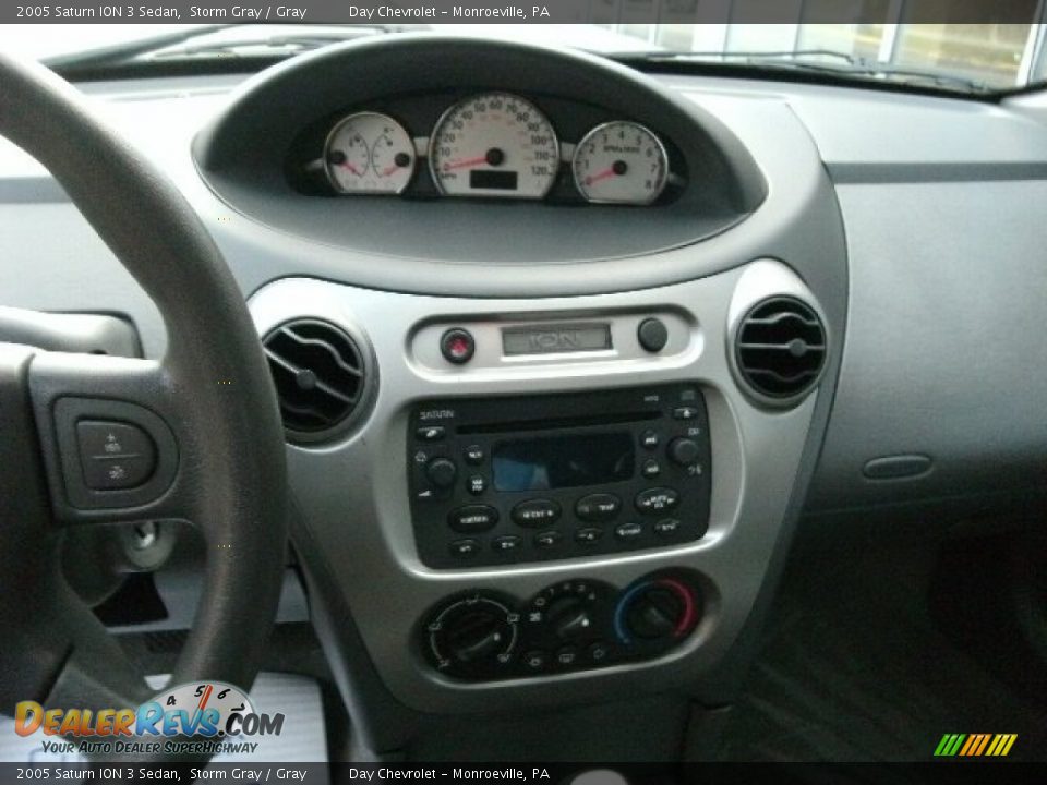 Controls of 2005 Saturn ION 3 Sedan Photo #11