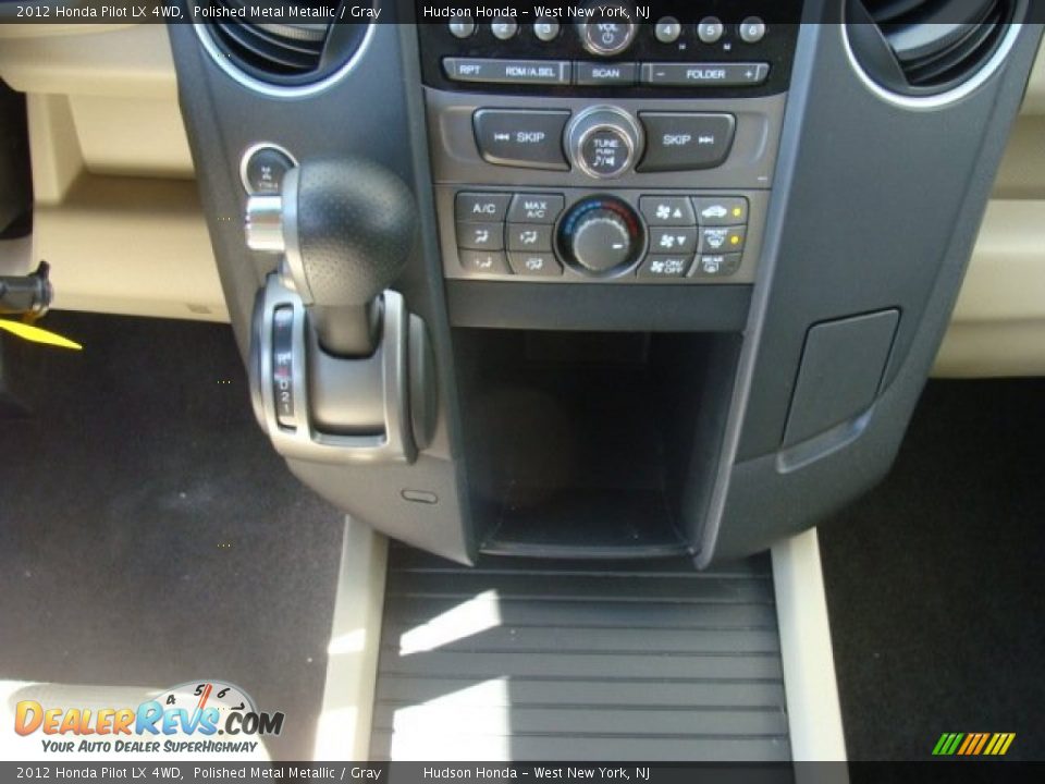 2012 Honda Pilot LX 4WD Polished Metal Metallic / Gray Photo #13
