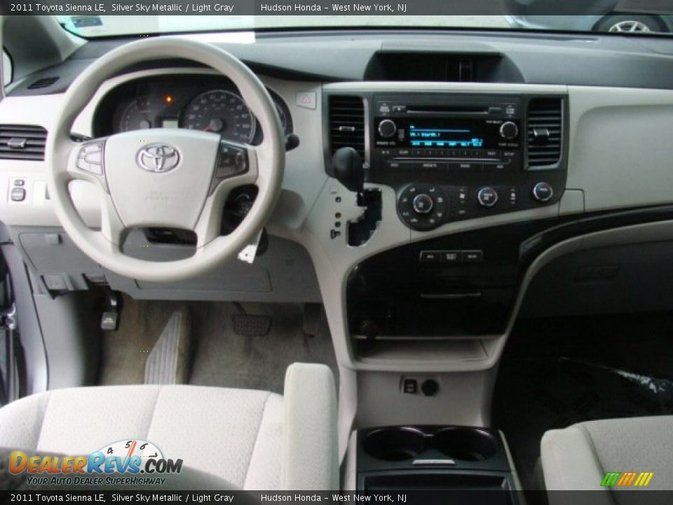 2011 Toyota Sienna LE Silver Sky Metallic / Light Gray Photo #9