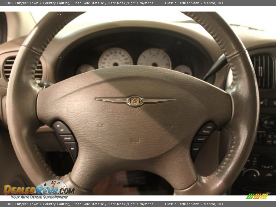 2007 Chrysler Town & Country Touring Linen Gold Metallic / Dark Khaki/Light Graystone Photo #6