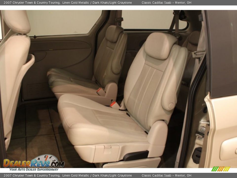 2007 Chrysler Town & Country Touring Linen Gold Metallic / Dark Khaki/Light Graystone Photo #15