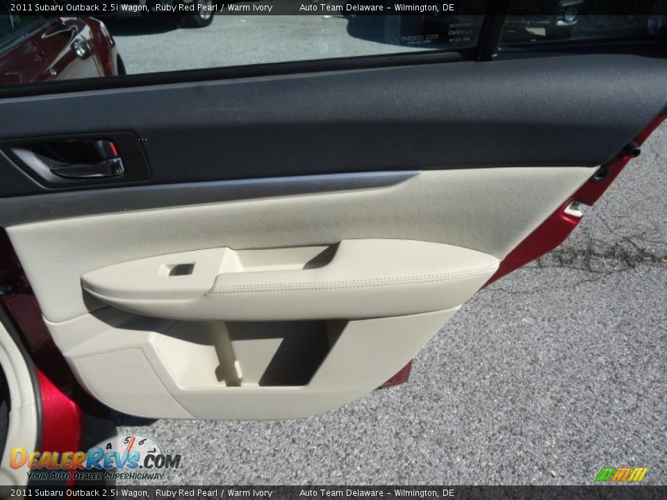 2011 Subaru Outback 2.5i Wagon Ruby Red Pearl / Warm Ivory Photo #20