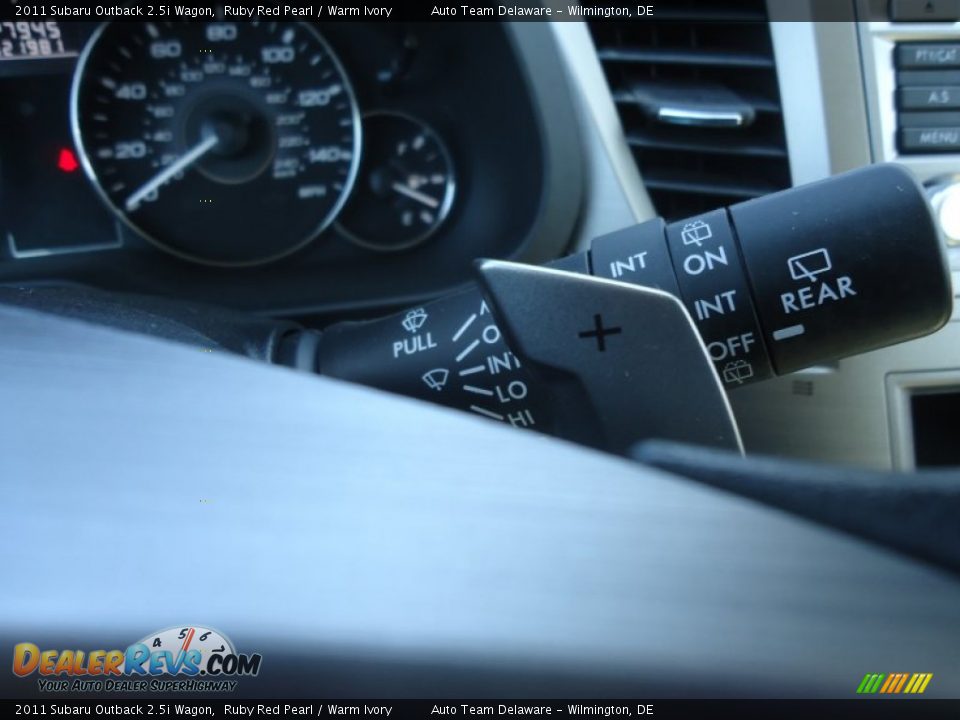 2011 Subaru Outback 2.5i Wagon Ruby Red Pearl / Warm Ivory Photo #26