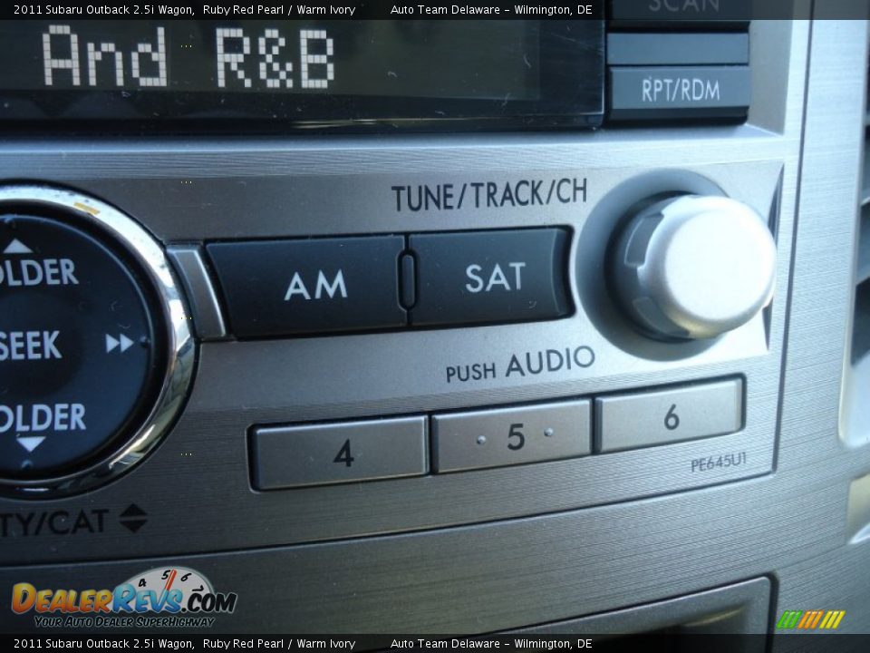 2011 Subaru Outback 2.5i Wagon Ruby Red Pearl / Warm Ivory Photo #28