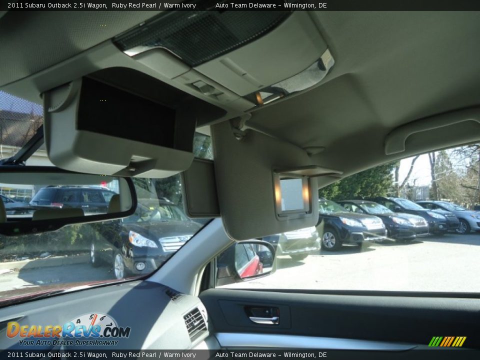 2011 Subaru Outback 2.5i Wagon Ruby Red Pearl / Warm Ivory Photo #32