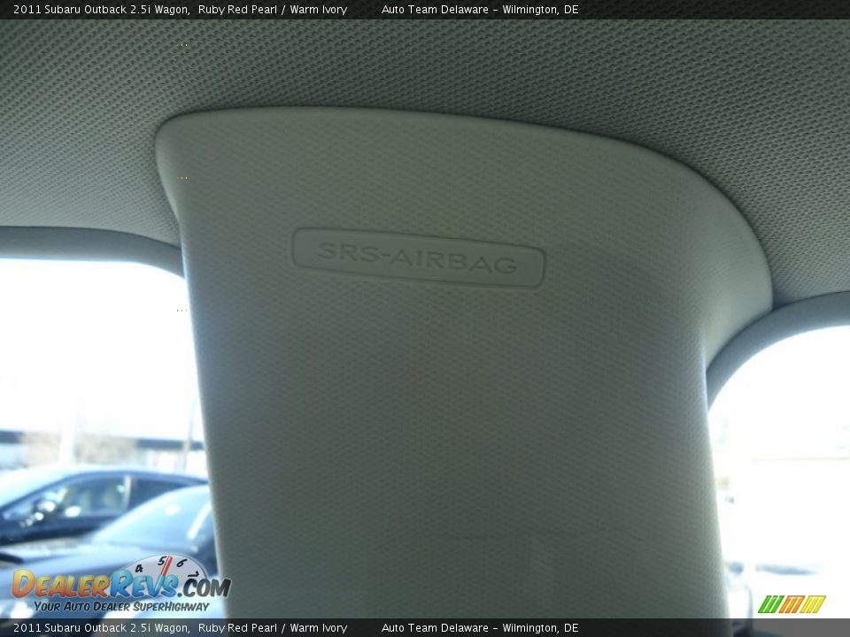 2011 Subaru Outback 2.5i Wagon Ruby Red Pearl / Warm Ivory Photo #33
