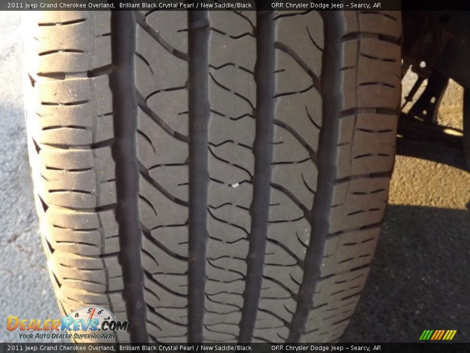 2011 Jeep Grand Cherokee Overland Brilliant Black Crystal Pearl / New Saddle/Black Photo #18