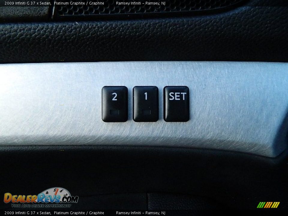 2009 Infiniti G 37 x Sedan Platinum Graphite / Graphite Photo #21