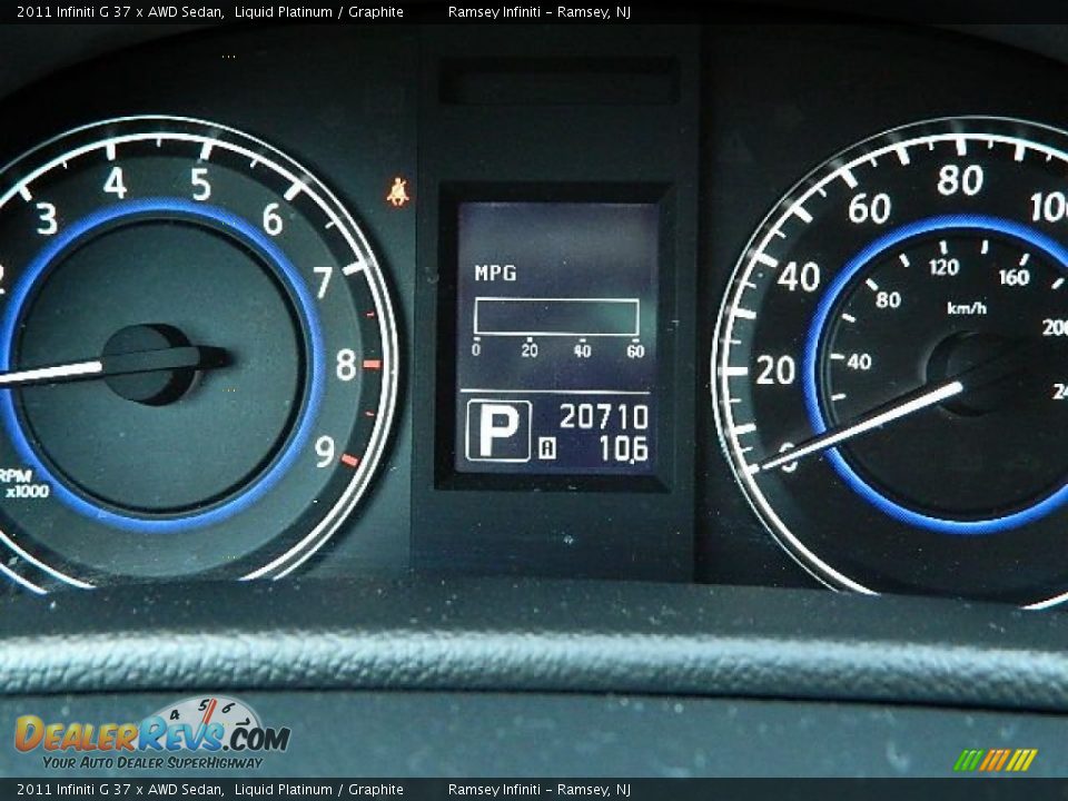 2011 Infiniti G 37 x AWD Sedan Liquid Platinum / Graphite Photo #18