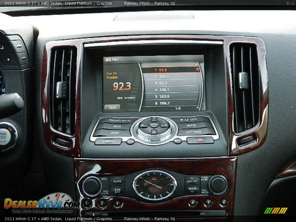 2011 Infiniti G 37 x AWD Sedan Liquid Platinum / Graphite Photo #19