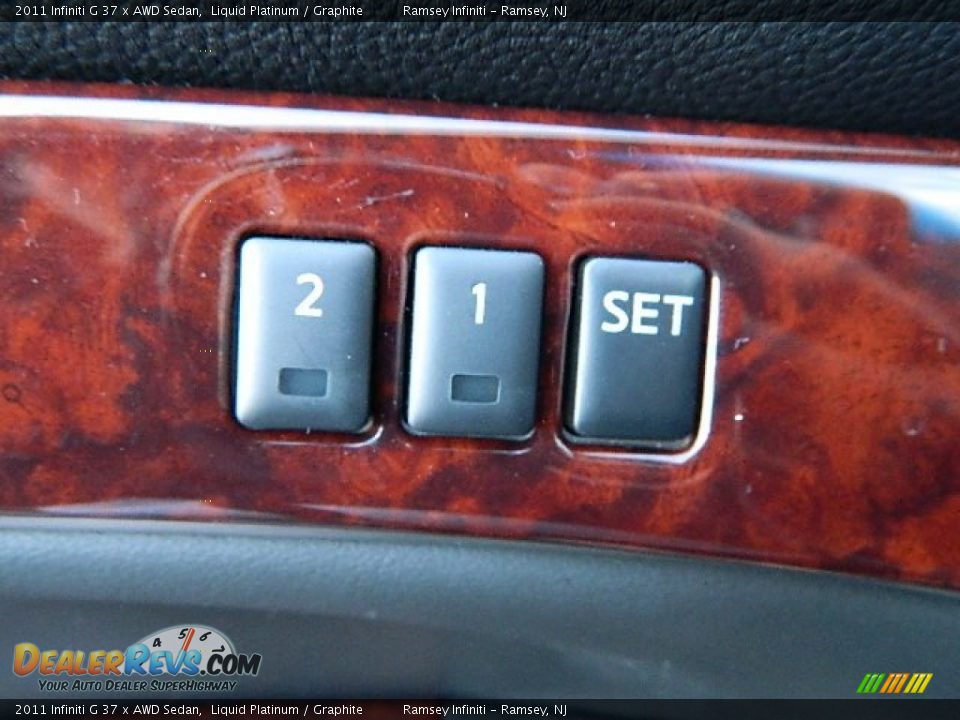 2011 Infiniti G 37 x AWD Sedan Liquid Platinum / Graphite Photo #21