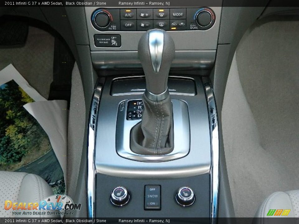 2011 Infiniti G 37 x AWD Sedan Black Obsidian / Stone Photo #18