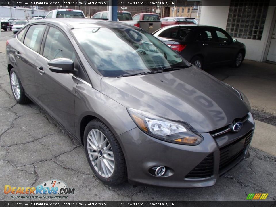 Front 3/4 View of 2013 Ford Focus Titanium Sedan Photo #2