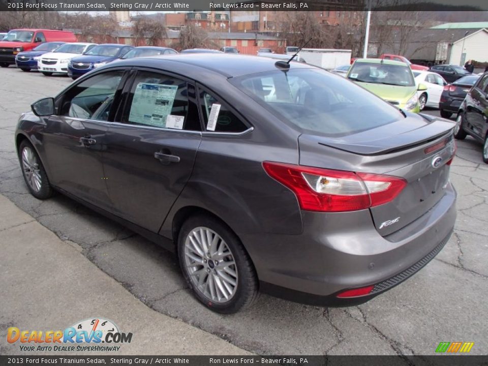 2013 Ford Focus Titanium Sedan Sterling Gray / Arctic White Photo #6