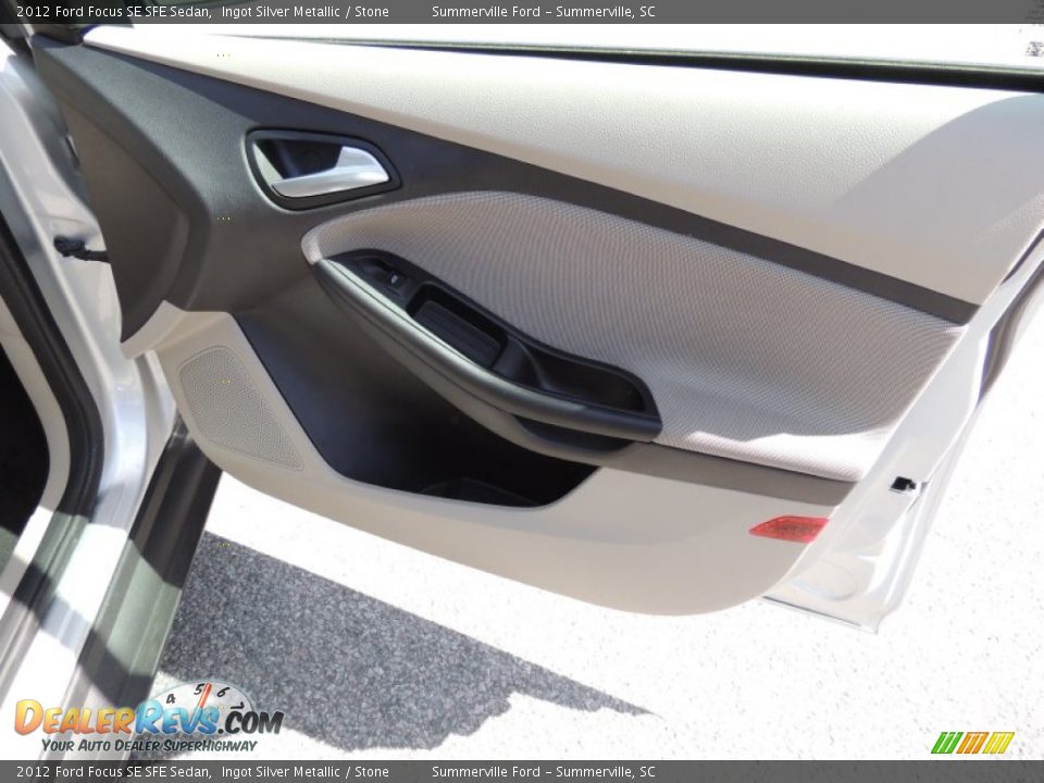 2012 Ford Focus SE SFE Sedan Ingot Silver Metallic / Stone Photo #9