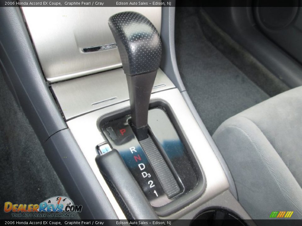 2006 Honda Accord EX Coupe Shifter Photo #20