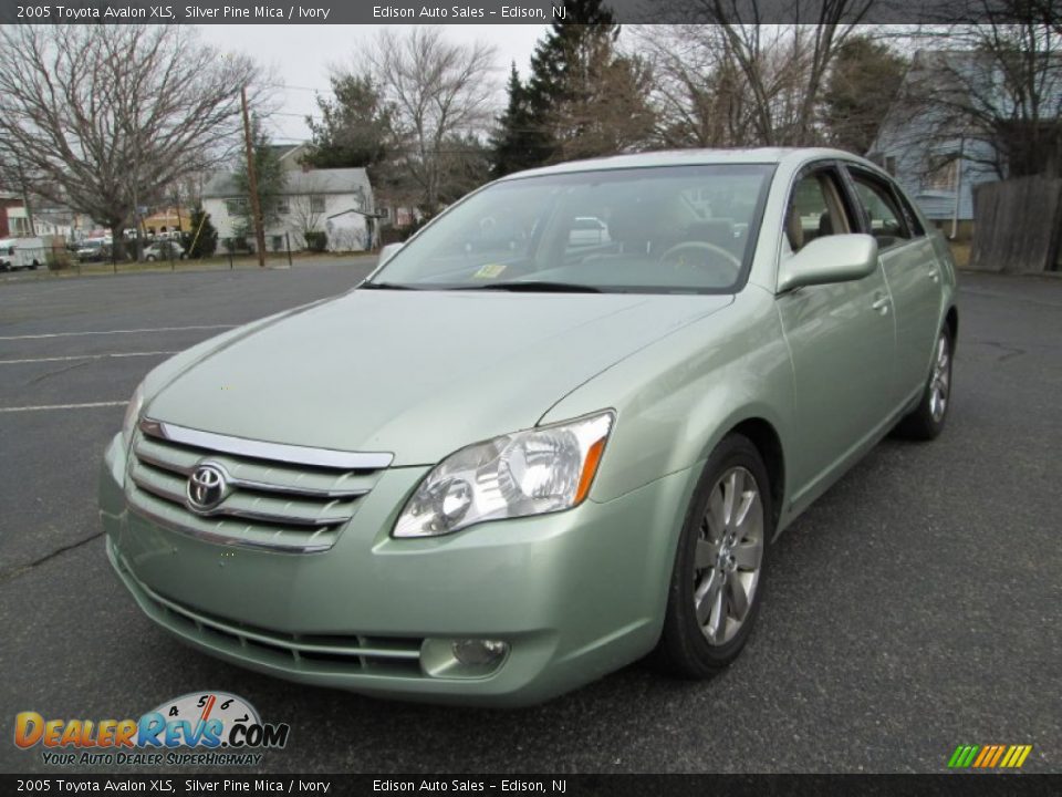 2005 Toyota Avalon XLS Silver Pine Mica / Ivory Photo #2