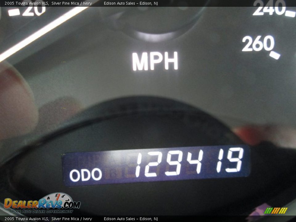 2005 Toyota Avalon XLS Silver Pine Mica / Ivory Photo #23