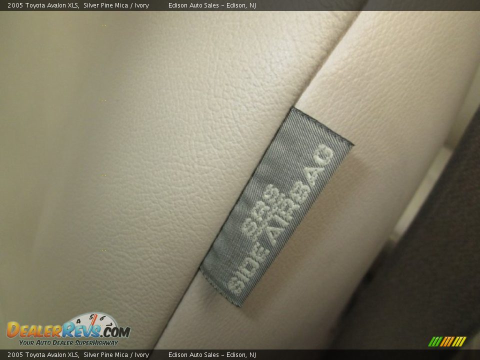 2005 Toyota Avalon XLS Silver Pine Mica / Ivory Photo #24