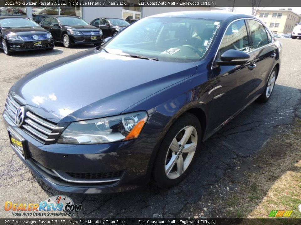 2012 Volkswagen Passat 2.5L SE Night Blue Metallic / Titan Black Photo #3