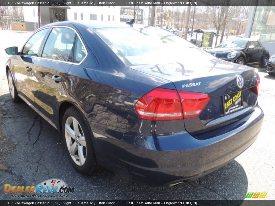 2012 Volkswagen Passat 2.5L SE Night Blue Metallic / Titan Black Photo #7