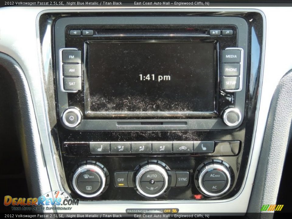 2012 Volkswagen Passat 2.5L SE Night Blue Metallic / Titan Black Photo #13