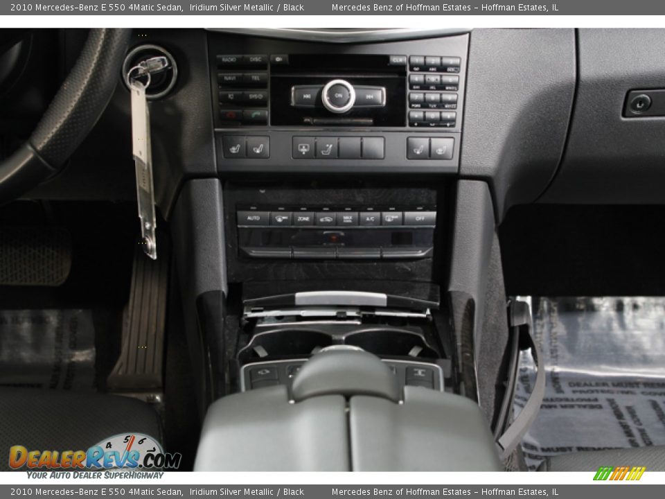 2010 Mercedes-Benz E 550 4Matic Sedan Iridium Silver Metallic / Black Photo #11