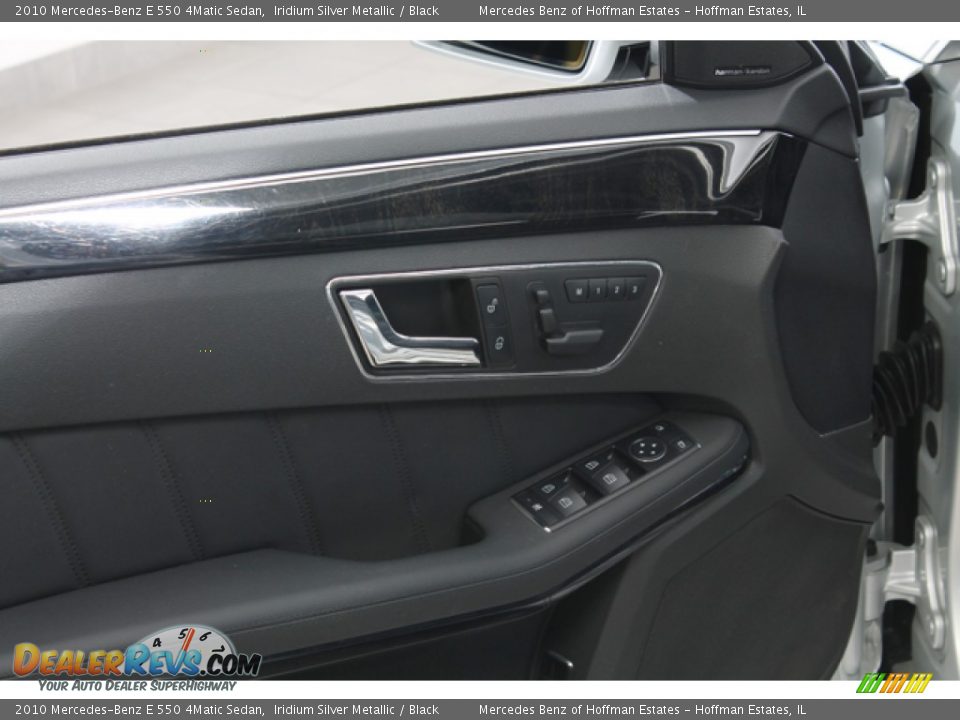 2010 Mercedes-Benz E 550 4Matic Sedan Iridium Silver Metallic / Black Photo #17
