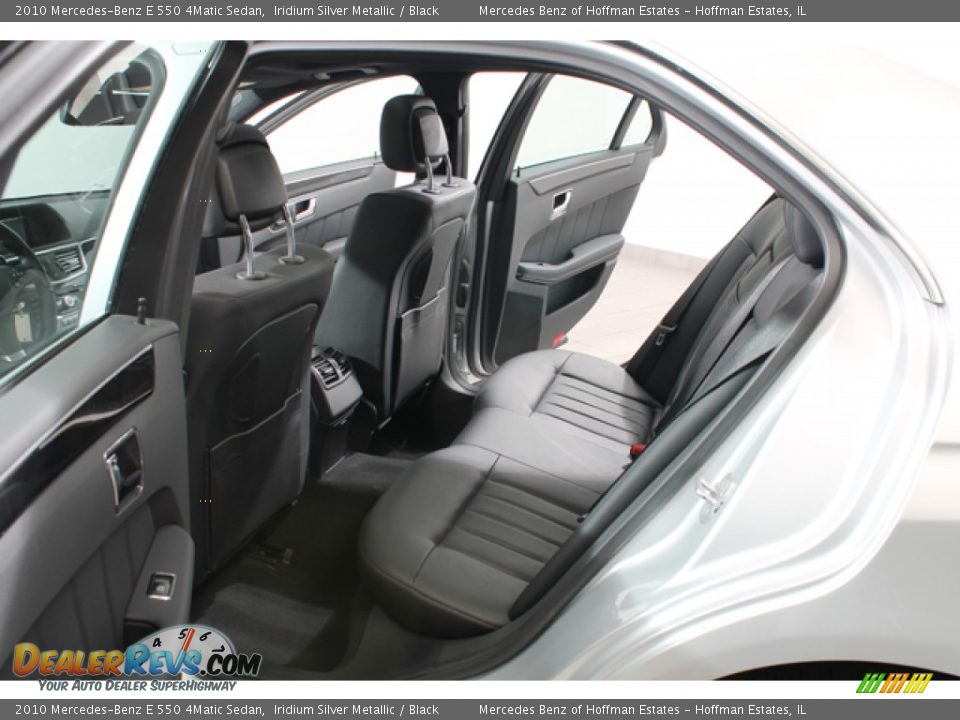 2010 Mercedes-Benz E 550 4Matic Sedan Iridium Silver Metallic / Black Photo #19