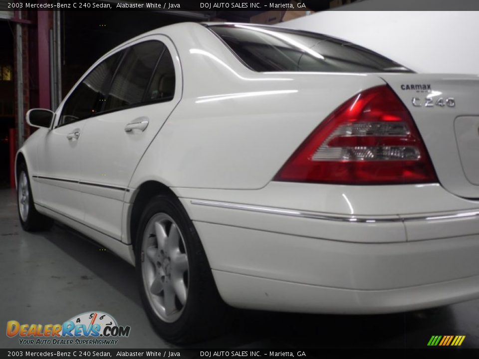2003 Mercedes-Benz C 240 Sedan Alabaster White / Java Photo #17