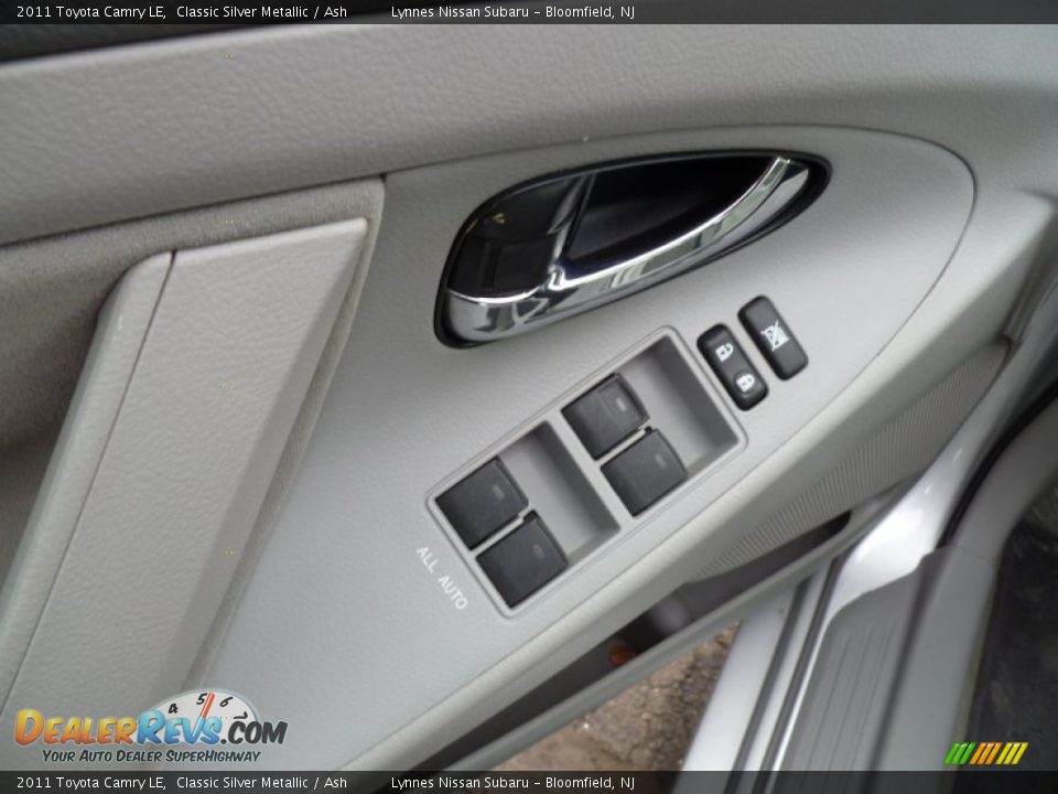 2011 Toyota Camry LE Classic Silver Metallic / Ash Photo #12