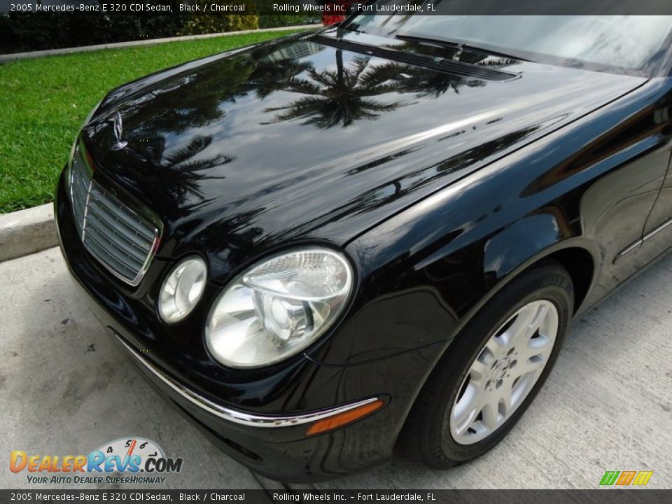 2005 Mercedes-Benz E 320 CDI Sedan Black / Charcoal Photo #19