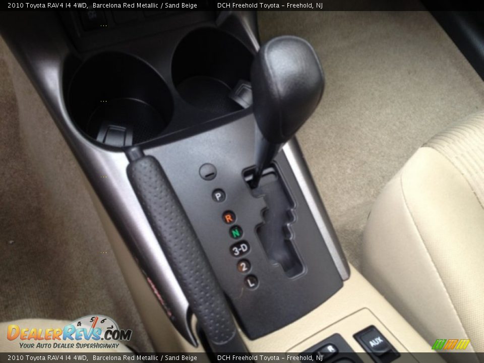 2010 Toyota RAV4 I4 4WD Shifter Photo #17