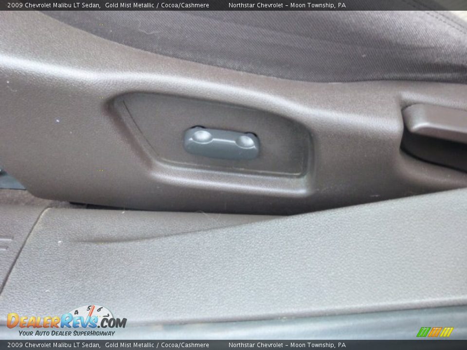 2009 Chevrolet Malibu LT Sedan Gold Mist Metallic / Cocoa/Cashmere Photo #16