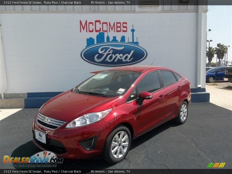 2013 Ford Fiesta SE Sedan Ruby Red / Charcoal Black Photo #2