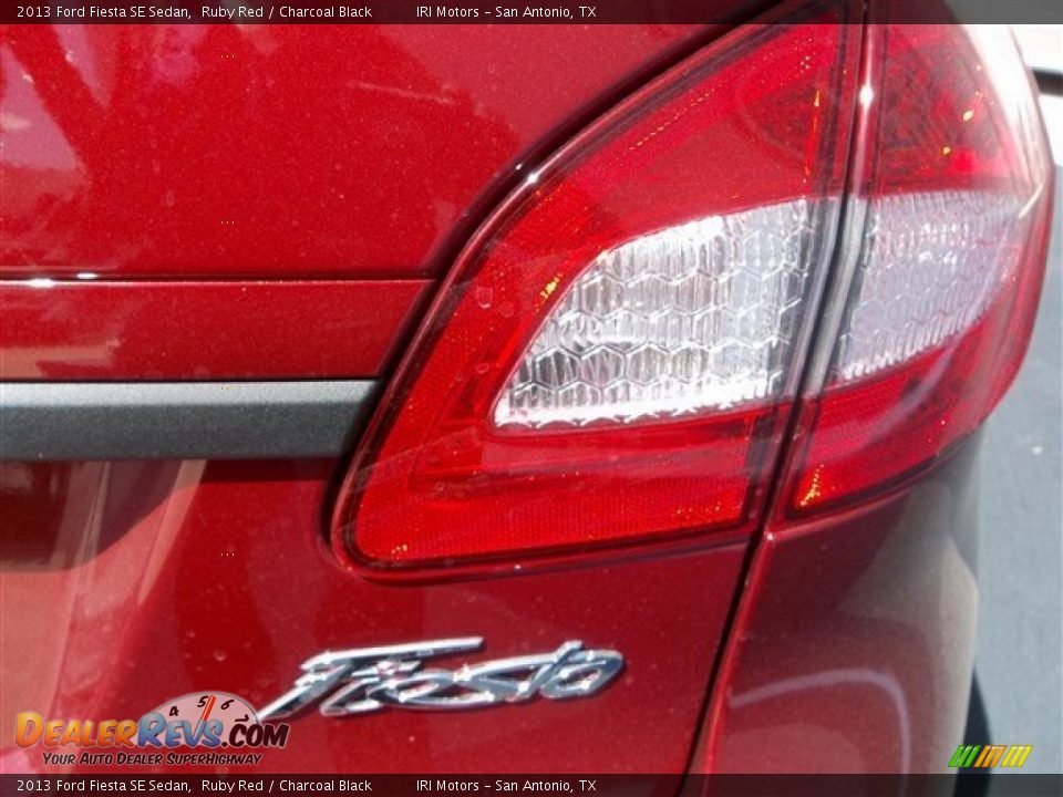 2013 Ford Fiesta SE Sedan Ruby Red / Charcoal Black Photo #5