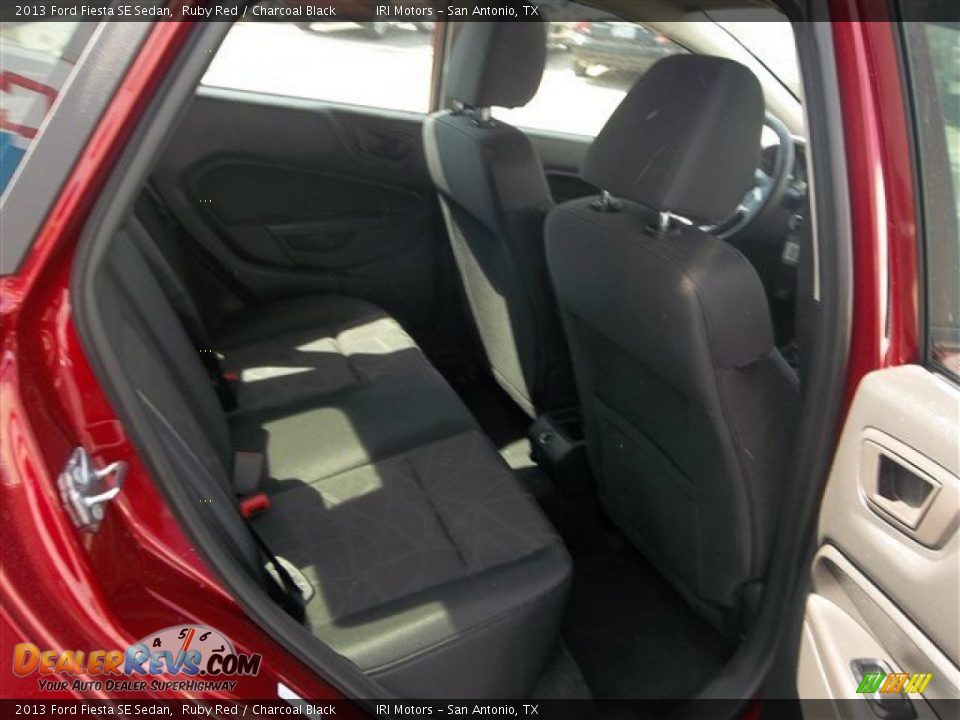 2013 Ford Fiesta SE Sedan Ruby Red / Charcoal Black Photo #14