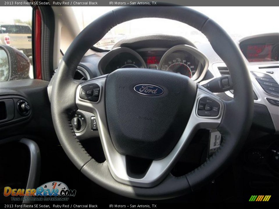 2013 Ford Fiesta SE Sedan Ruby Red / Charcoal Black Photo #17