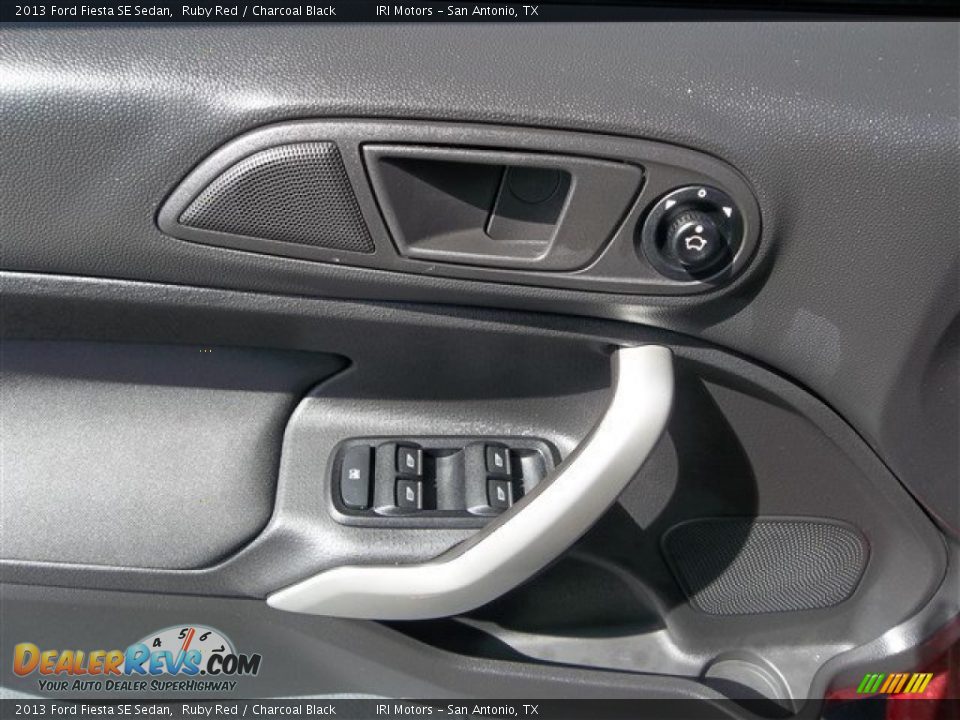2013 Ford Fiesta SE Sedan Ruby Red / Charcoal Black Photo #19